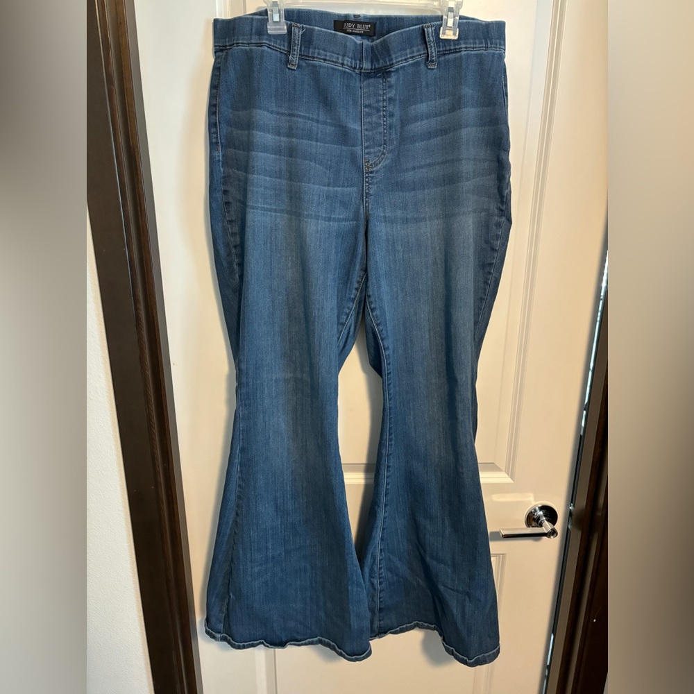 Judy Blue Pull On Super Flare size 20